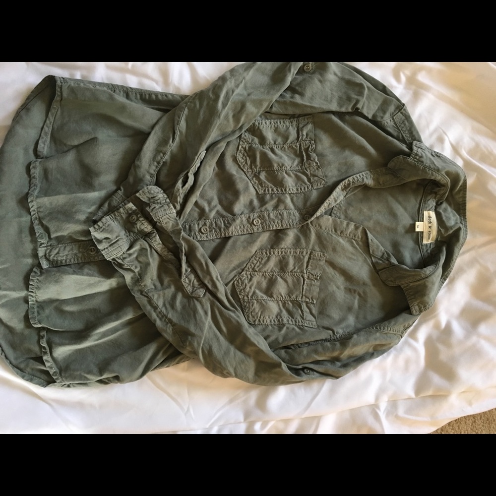 Cloth & Stone Army Green Button Down